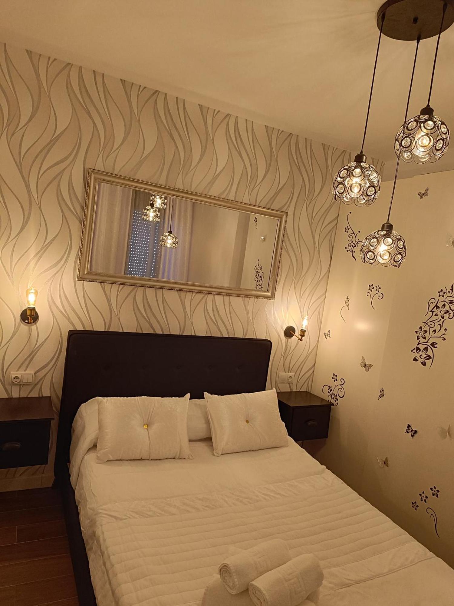 Hostal Casa Blanca Seville Exterior photo