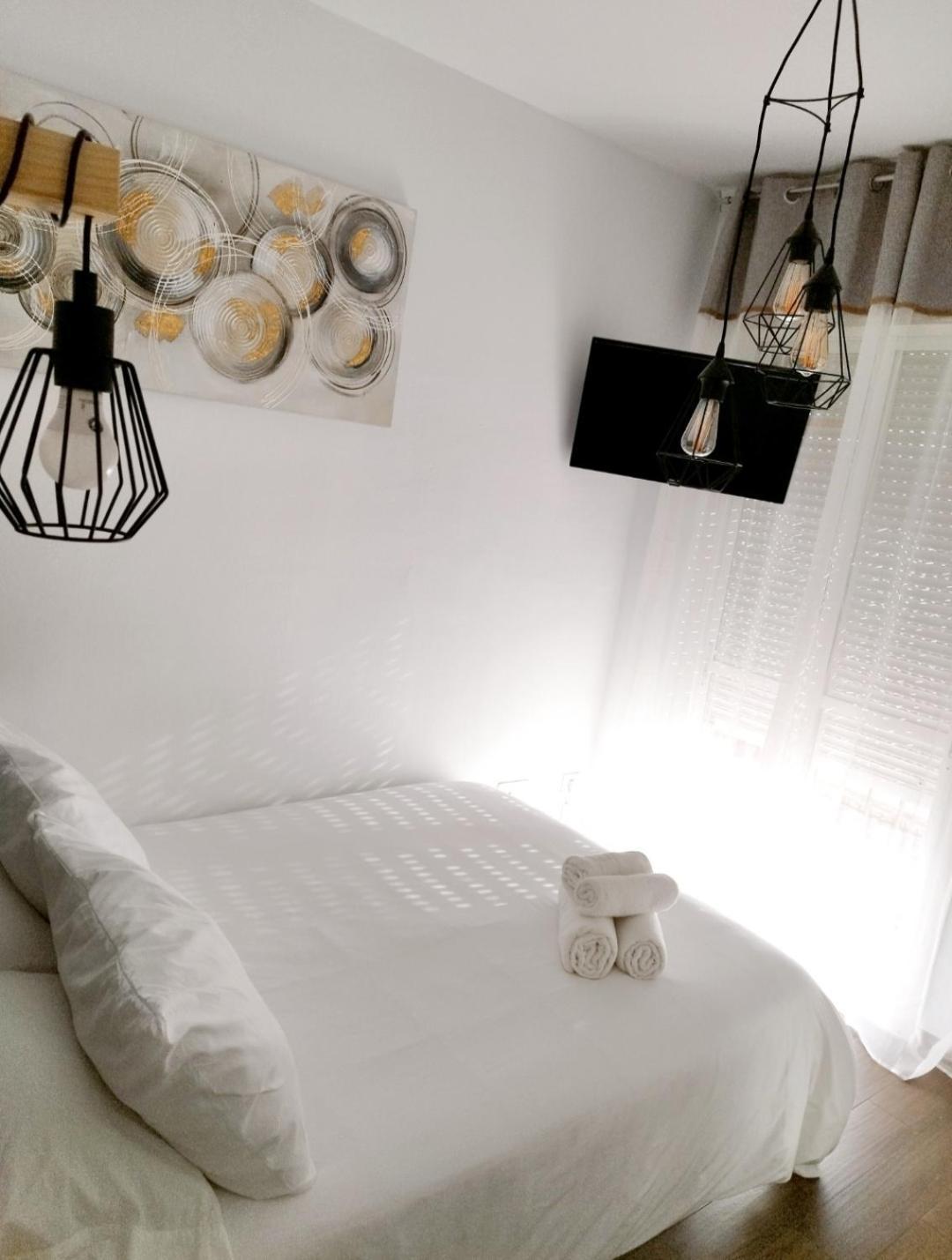 Hostal Casa Blanca Seville Exterior photo
